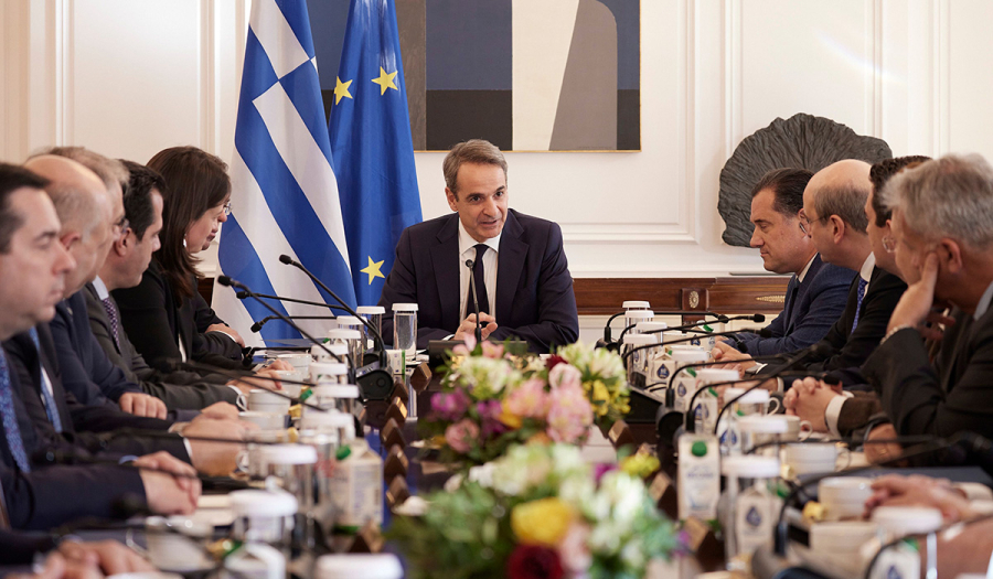 Επίθεση Μητσοτάκη σε ΣΥΡΙΖΑ - Σήμερα στη Βουλή η ρύθμιση για «κόμμα Κασιδιάρη»