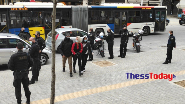 Θεσσαλονίκη: Στον εισαγγελέα η μητέρα του μαθητή χωρίς self test
