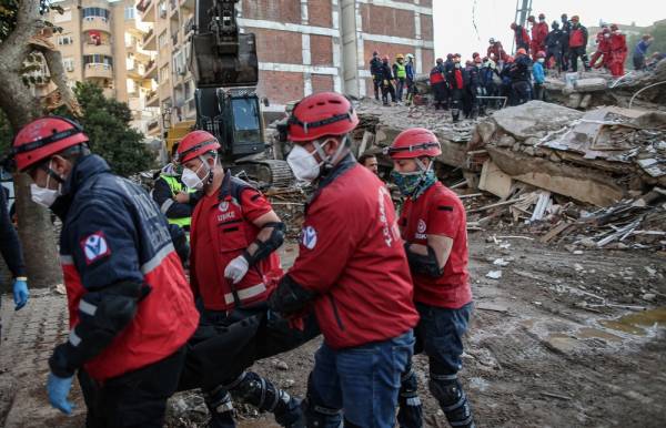 Τουρκία: Ξεπέρασαν τους 80 οι νεκροί από τον φονικό σεισμό