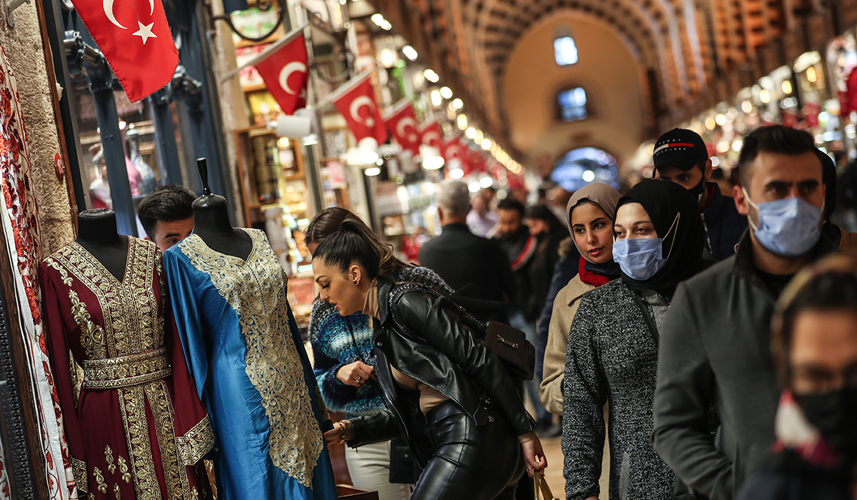 Ο Ερντογάν θέλει να βάλει «χέρι» στα κοσμήματα των Τούρκων για να σώσει την οικονομία