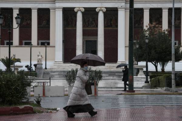 Επιμένει ο Κλέαρχος Μαρουσάκης: Ραγδαία αλλαγή στον καιρό, έρχονται χιόνια και στην Αττική