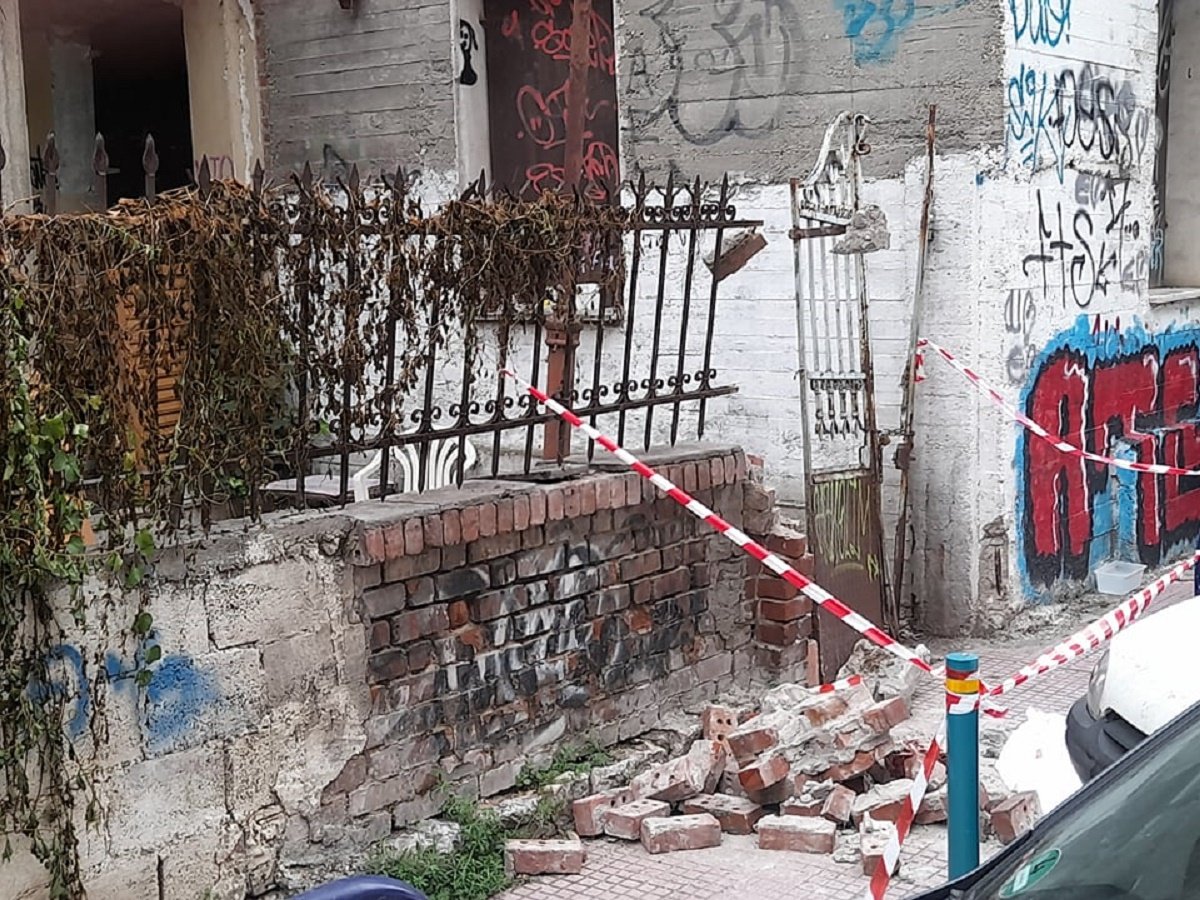 Τραγωδία στη Λάρισα: Νεαρός καταπλακώθηκε από τοίχο και σκοτώθηκε