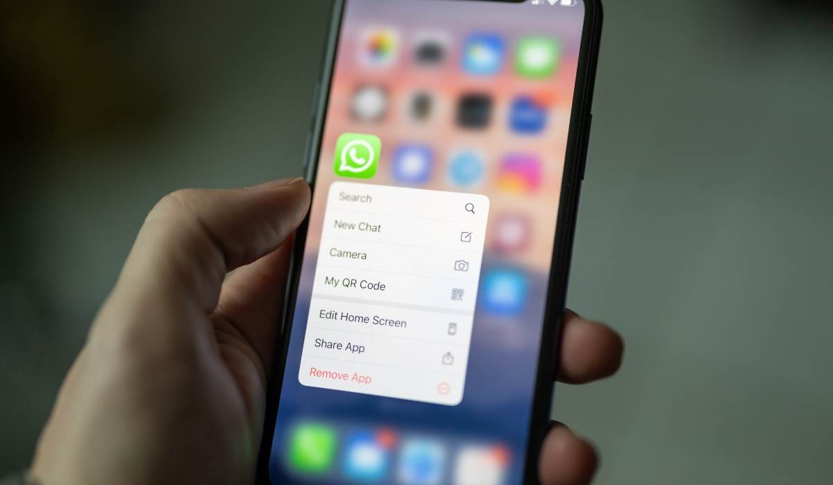 WhatsApp: Προσοχή στις «κλωνοποιημένες» εκδόσεις - Κίνδυνος για αποκλεισμό χρηστών