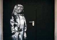 Γαλλία: Εξι συλλήψεις για την κλοπή έργου του Banksy