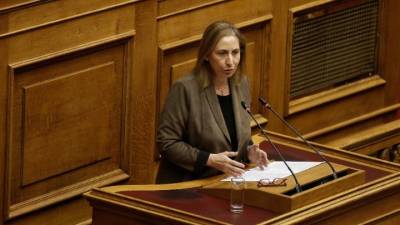 Ξενογιαννακοπούλου: Ο Μητσοτάκης δεν αανφέρθηκε στα κολέγια - Αμηχανία στην κυβέρνηση