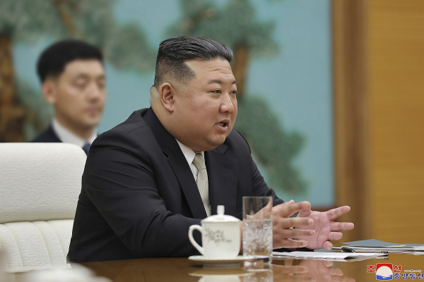 Βόρεια Κορέα: O Κιμ έδωσε εντολή στον στρατό να οριστικοποιήσει τα πολεμικά του σχέδια