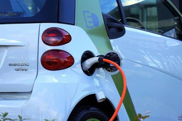 Μπαταρίες που φορτίζουν σε 5 λεπτά υπόσχονται ένα λαμπρό μέλλον για την ηλεκτροκίνηση