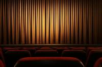Δωρεάν εισιτήρια σε θέατρα - σινεμά: Τα νέα μέτρα στήριξης