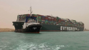 Διώρυγα Σουέζ: Πώς θα απεγκλωβιστεί το πλοίο των 400 μέτρων