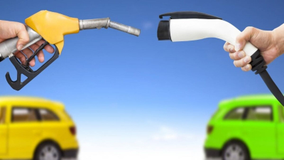Πότε θα εξισωθούν οι τιμές των ηλεκτρικών και των βενζινοκίνητων αυτοκινήτων