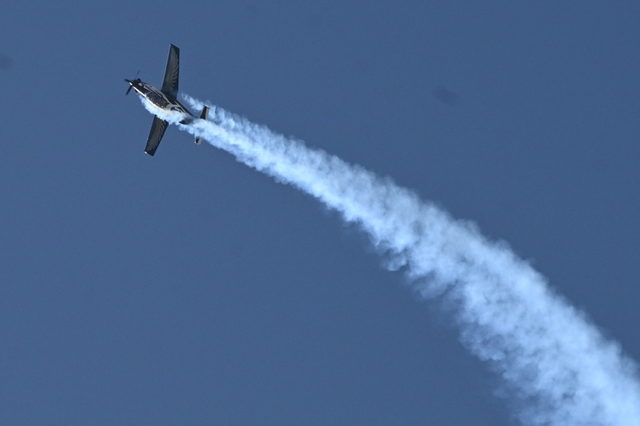 Φλοίσβος: Aεροπορική επίδειξη για τη γιορτή του προστάτη της Πολεμικής Αεροπορίας - Φωτογραφίες