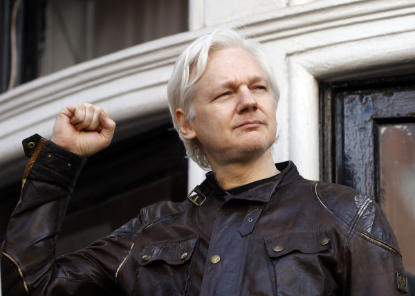 Τζούλιαν Ασάνζ: O ιδρυτής των WikiLeaks πλέον έχει δικαίωμα προσφυγής κατά της έκδοσής του στις ΗΠΑ