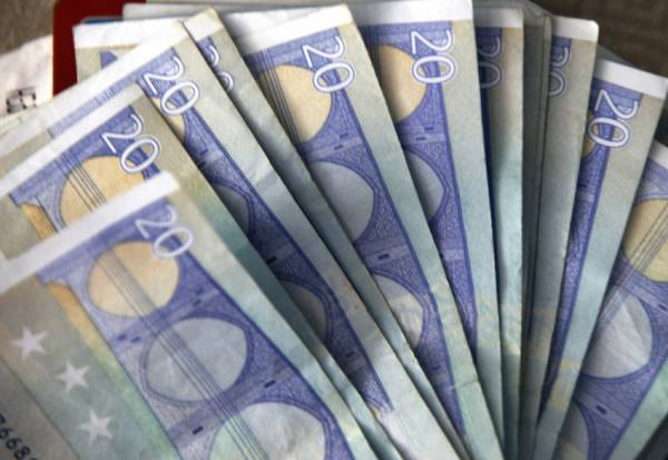 Επίδομα 800 ευρώ: Νέα πληρωμή σε ειδικές κατηγορίες