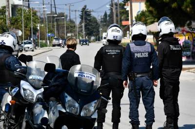 Κορονοϊός: Θετικοί 6 αστυνομικοί στο Α.Τ. Ομόνοιας - Σε καραντίνα οι κρατούμενοι