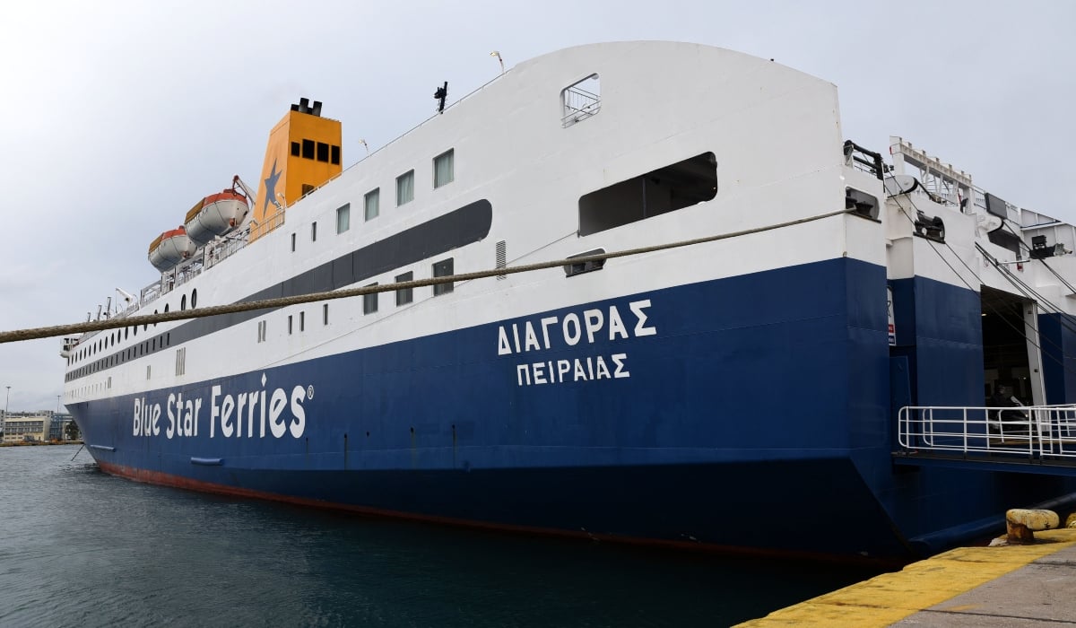 Σάμος: Το πλοίο Διαγόρας προσέκρουσε στην προβλήτα - Περιπέτεια για 356 επιβάτες