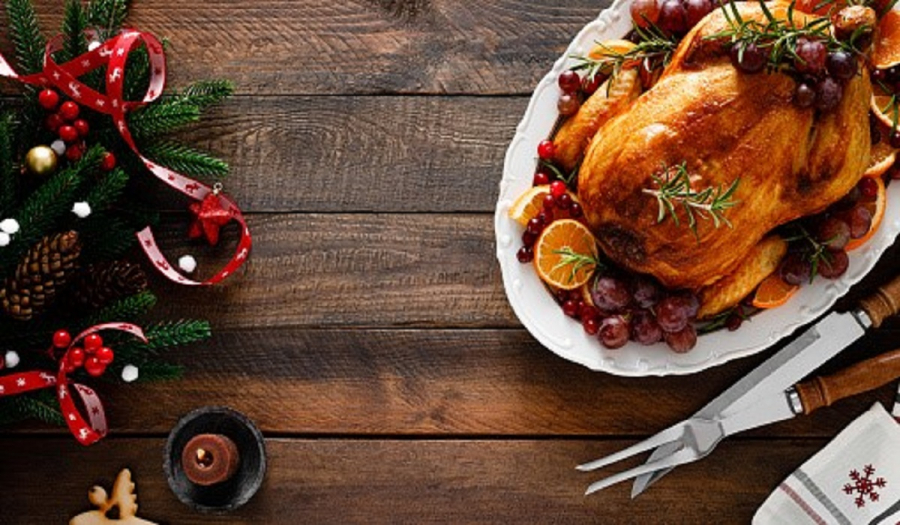 Τι τρώμε τα Χριστούγεννα: Το δίλημμα κόκορας ή γαλοπούλα