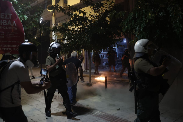 Παύλος Φύσσας: Τρεις συλλήψεις για τα επεισόδια στη Νίκαια μετά την πορεία στη μνήμη του