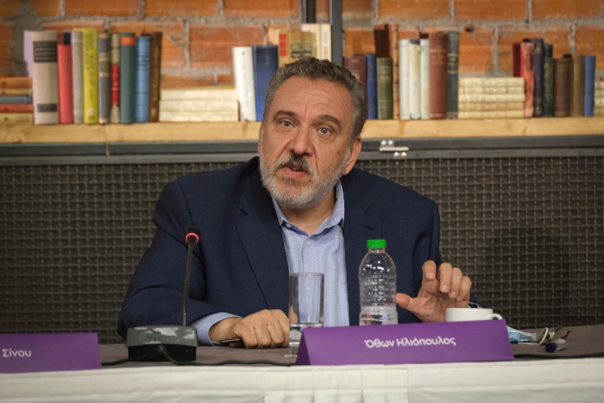 Όθων Ηλιόπουλος: Ανοιχτά σχολεία, αλλά όχι με το 50%+1