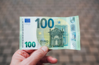 Επικουρικές συντάξεις: Πληρώνονται τα 100 ευρώ προκαταβολή - Ποιοι μένουν εκτός