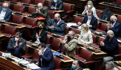Τροπολογία του ΣΥΡΙΖΑ για μηδενική φορολόγηση των αναδρομικών των συνταξιούχων
