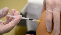 Κορονοϊός: Νέα έκκληση για εμβολιασμό από τον EMA - «Πρέπει να κλείσει το χάσμα»