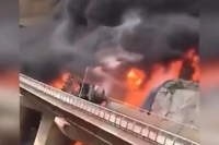 Σαουδική Αραβία: Λεωφορείο συγκρούστηκε και πήρε φωτιά - Νεκροί 20 προσκυνητές (Βίντεο)