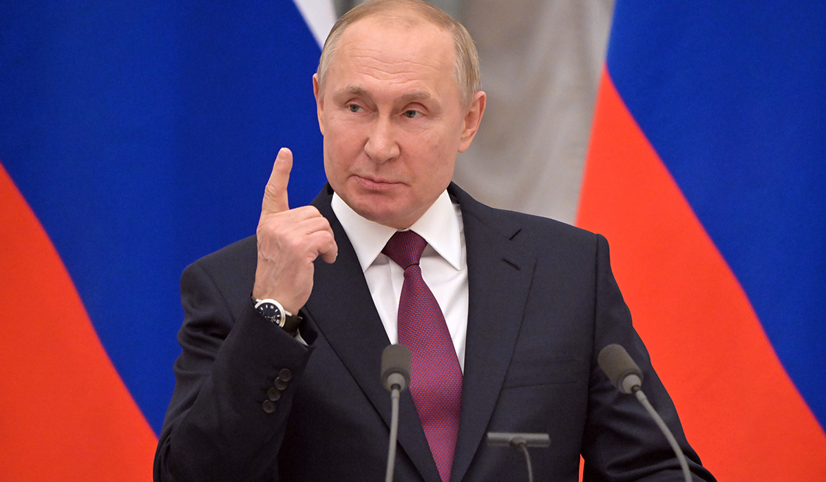 Το Κρεμλίνο καταγγέλλει «οικονομικό πόλεμο» μετά το εμπάργκο των ΗΠΑ στην εισαγωγή πετρελαίου