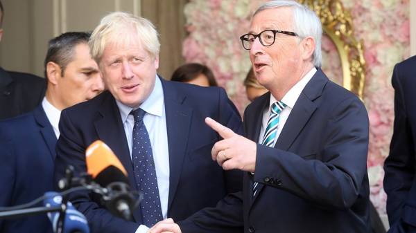 Brexit: Ανακοίνωσαν συμφωνία Γιούνκερ και Τζόνσον