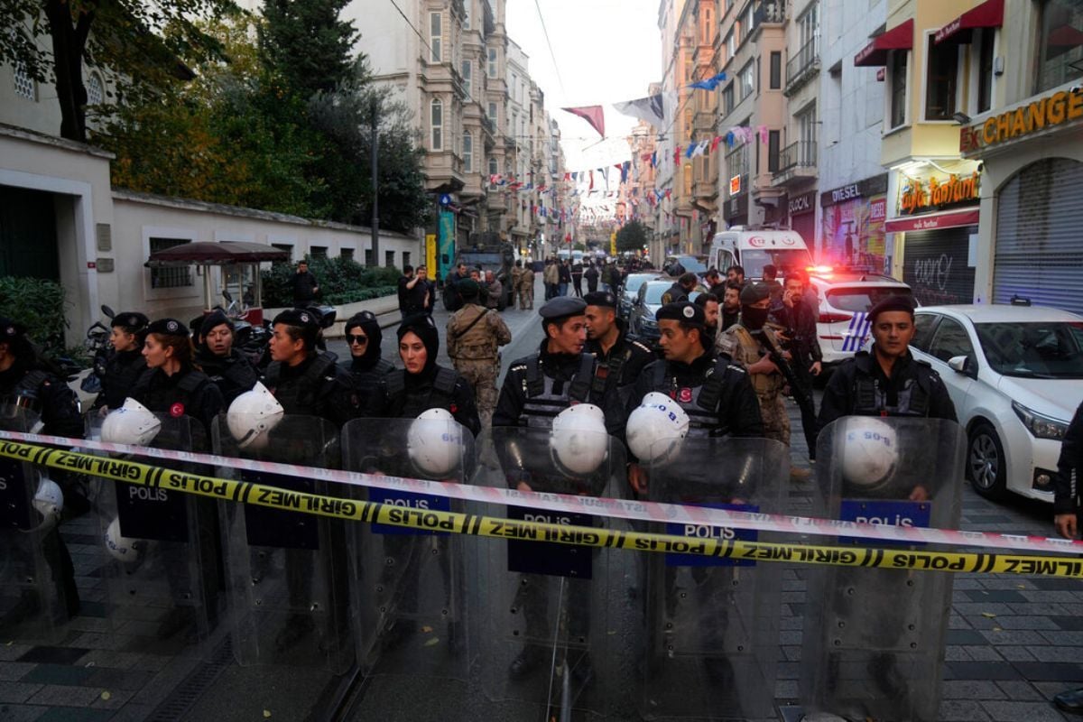 Κωνσταντινούπολη: Συνελήφθη το άτομο που σκόρπισε τον θάνατο στην Ιστικλάλ - Το PKK κατηγορεί η Άγκυρα