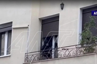 Πετράλωνα: Συνελήφθη on camera άντρας που ανέβηκε σε μπαλκόνι και παρενόχλησε δύο κοπέλες