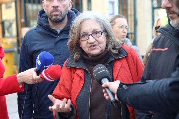 Ιωάννα Κολοβού: Στο αυτόφωρο για να δικαστεί η δημοσιογράφος - Έχασε το σπίτι της σε πλειστηριασμό