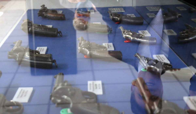 Δωρεά 63 όπλων από τον Γιάννη Βαρβιτσιώτη στο Πολεμικό Μουσείο
