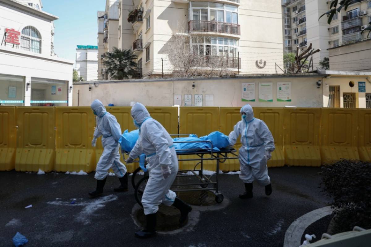 Κορονοϊός: Πάνω από 1.800 οι νεκροί ⎯ Θύμα του ιού και ο διευθυντής νοσοκομείου της Ουχάν