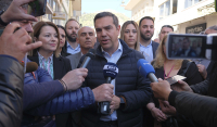 Τσίπρας: Ψήφος στον ΣΥΡΙΖΑ σημαίνει αύξηση μισθών, μείωση τιμών, ρύθμιση χρεών, ισχυρό κράτος