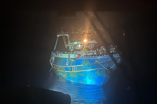 «Έξω» δεν ξεχνούν το ναυάγιο της Πύλου: Η Μοnde επιρρίπτει ευθύνες στο Λιμενικό για την τραγωδία