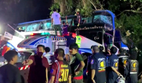 Τραγωδία στην Ταϊλάνδη: 14 νεκροί και σε 32 τραυματίες σε τροχαίο - Λεωφορείο κόπηκε στα δύο