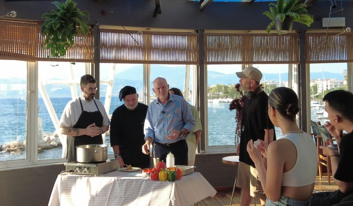 Ο Γιώργος Παπανδρέου έγινε κριτής σε… ισραηλινό διαγωνισμό μαγειρικής