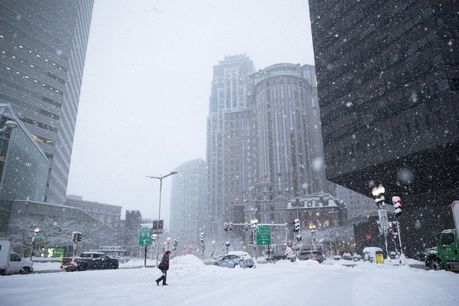 ΗΠΑ: Σφοδρή χιονοθύελλα έφερε ακυρώσεις πτήσεων και διακοπές ρεύματος