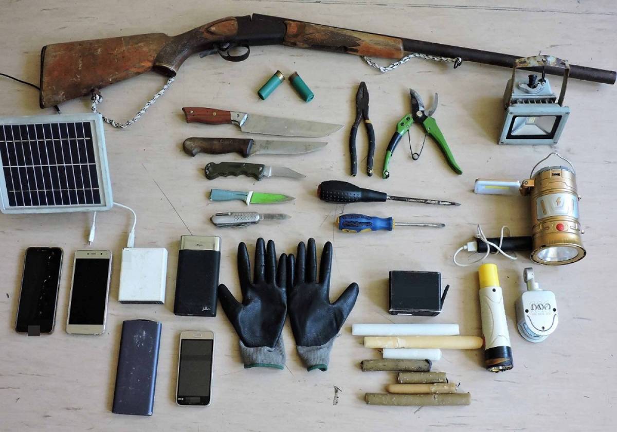 Κέρκυρα: Βαριά οπλισμένος και επικίνδυνος o «δράκος» της Λευκίμμης - Τα ευρήματα της αστυνομίας