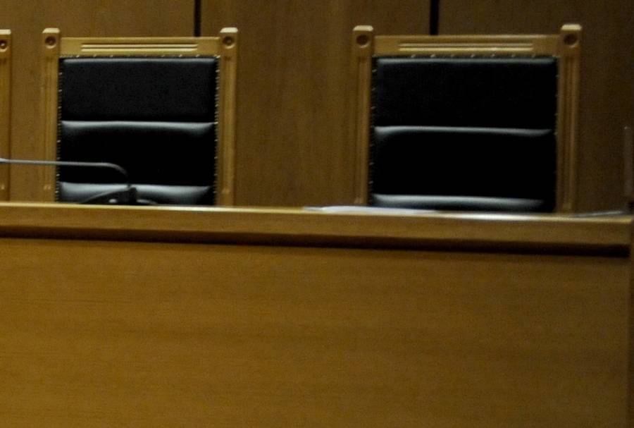 Δικαστήριο διέγραψε δάνειο 200.000 ευρώ σε συνταξιούχο στο Χαϊδάρι