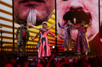 Eurovision 2023: Η σουρεαλιστική παρουσίαση της Κροατίας με το στριπτίζ και τους πυραύλους