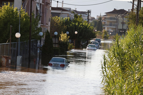 Πλημμύρες στη Θεσσαλία: 181 κρούσματα γαστρεντερίτιδας, 187 λοιμώξεις αναπνευστικού - Ύποπτα περιστατικά λεπτοσπείρωσης