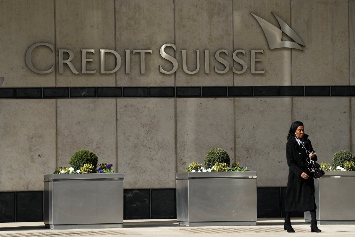 Οι 24 ώρες που θα κρίνουν το μέλλον της Credit Suisse: «Γάμος», διάσπαση ή «ξαφνικός θάνατος»