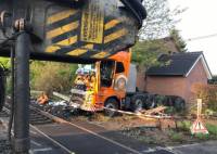 Είκοσι τραυματίες από τη σύγκρουση τρένου με φορτηγό στη βόρεια Γερμανία