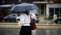 Meteo: Αλλάζει ο καιρός, με βροχές και καταιγίδες