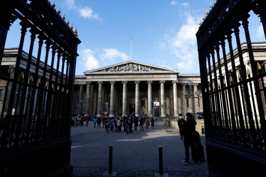 Βρετανικό Μουσείο: Τον έβαλαν να φυλάει τις ελληνικές αρχαιότητες - Κατηγορείται για κλοπή θησαυρών