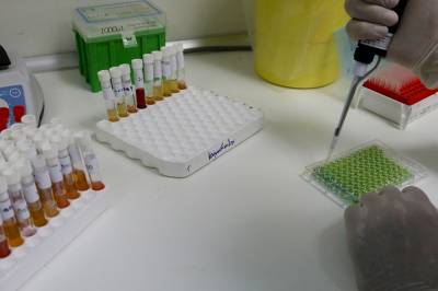 ΠΟΕΔΗΝ: Ιδιωτική κλινική χρέωσε 110 ευρώ το μοριακό τεστ σε υγειονομικό