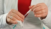 Ευλογιά των πιθήκων: Εμβόλιο για συγκεκριμένες κατηγορίες πολιτών εξετάζει η επιτροπή εμβολιασμών