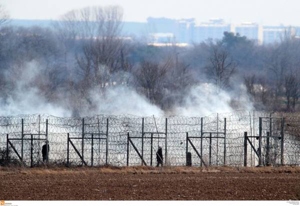 Έβρος: Νέα επιχείρηση εισβολής μεταναστών, με ρίψεις δακρυγόνων από τους Τούρκους