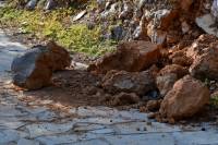 Τρίκαλα: Αποκολλήθηκαν βράχοι από τις ισχυρές βροχές και χιόνια